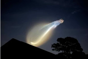 வானில் தோன்றிய அதிசயம்; ஆச்சரியத்தில் அமெரிக்கர்கள்!