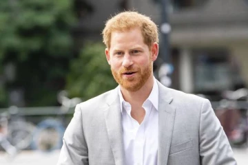 இளவரசர்  ஹாரியை வாழ்த்து மழையில் நனையச் செய்த  அரச குடும்பம்!