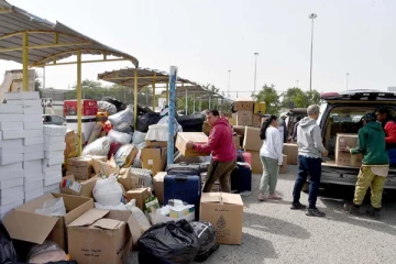 பேரழிவால் பாதிக்கப்பட்டவர்களுக்காக பாரிய அளவில் நிதி திரட்டிய குவைத் மக்கள்!