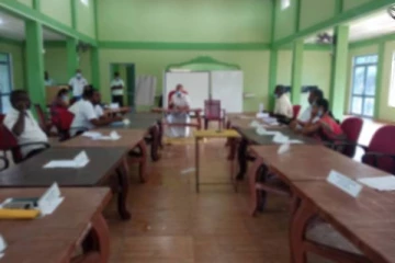 சபையில் மேசையை தூக்கி தாக்க முயற்சித்த உறுப்பினர்! வெளியான அதார பூர்வ காணொளி