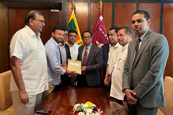 பிரதியமைச்சர் அருண ஜயசேகரவுக்கு எதிரான நம்பிக்கையில்லாப் பிரேரணைக்கு மொட்டுக் கட்சி ஆதரவு | No Confidence Motion Against Deputy Minister