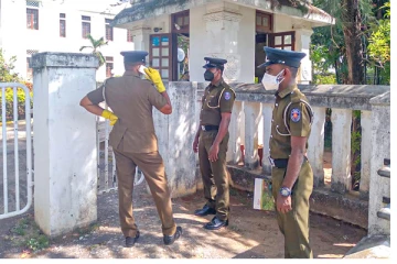 யாழ். பொது நூலகப் பகுதி பொலிஸாரின் தீவிர கண்காணிப்பில்