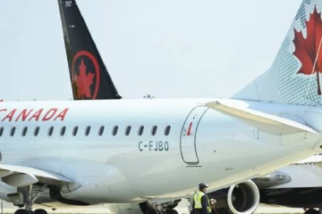 கனடாவில் ஒரே மாதத்தில் பாதிக்கப்பட்ட அரை மில்லியன் பயணிகள்: வெளியான காரணம்