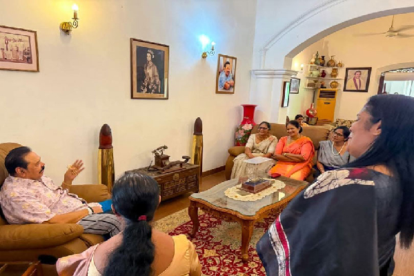 மகிந்த தனது கண்களால் பார்த்த பெண் தேசியத் தலைவர் யார்..! அவரே வெளியிட்ட தகவல் | Mahinda Saw The Female National Leader