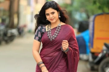 சன் டிவி சீரியல் நடிகை கீர்த்திக்கு கோலாகலமாக திருமணம் முடிந்தது... போட்டோ இதோ