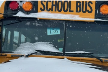 ஒன்றாரியோவில் சீரற்ற கால நிலை காரணமாக பாடசாலை பஸ் சேவை ரத்து!