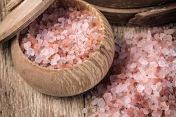 இந்துப்பு பயன்படுத்துபவரா நீங்கள்? அளவுக்கு மீறினால் ஆபத்தாம்