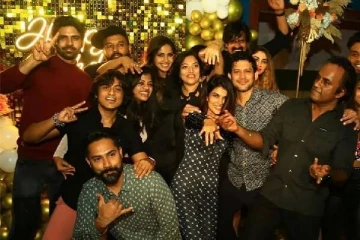 பிறந்தநாள் பார்ட்டியில் ஒன்றுகூடிய பிக் பாஸ் நட்சத்திரங்கள் ! யாரெல்லாம் உள்ளர்கள் பாருங்க..