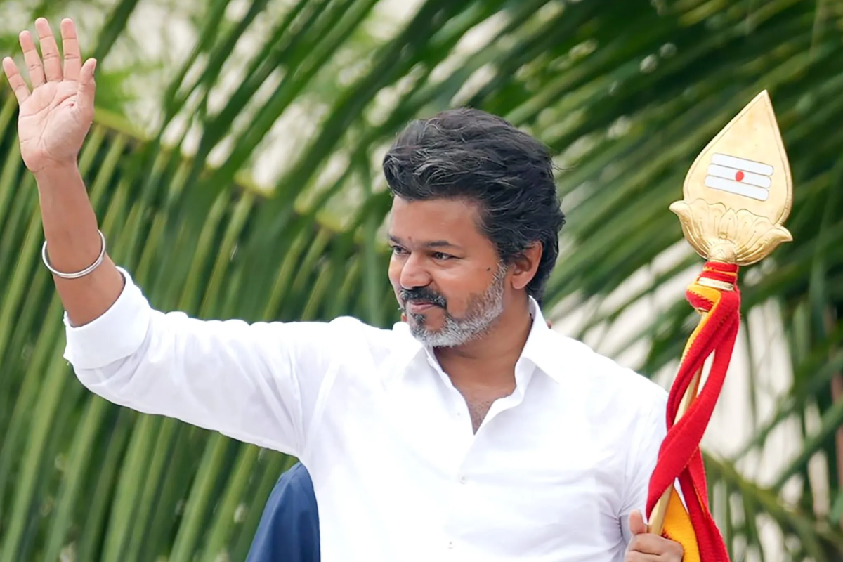 வரலாற்று சிறப்புமிக்க வெற்றியை பதிவு செய்கிறார் விஜய்.. தந்தை வெளியிட்ட முக்கிய அறிவிப்பு | Tamilnadu Election Tvk Vijay Won