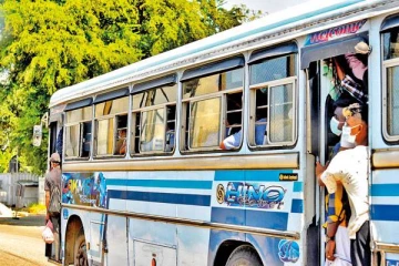 மானிப்பாயில் தனியார் பேருந்து மீது தாக்குதல்