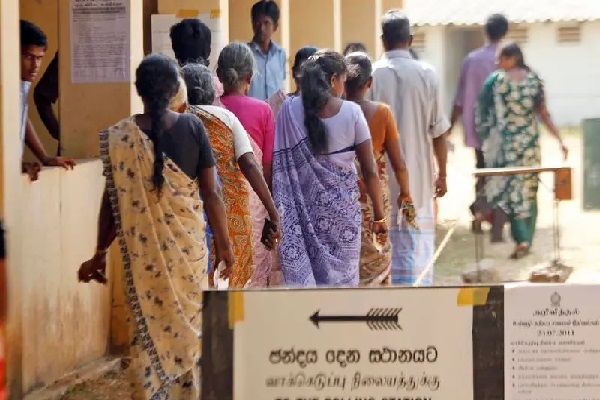 உள்ளூராட்சி தேர்தலின் உடல் ரணிலின் இறுதி சடங்கு அறையில் -டலஸ் | The Body Of Lg Polls Now At Ranil Funeral Parlour