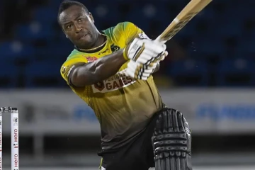 14 பந்தில் அரைசதம் - காட்டடி அடித்து சாதனை படைத்த ரஸல்