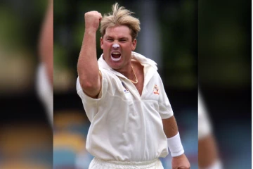 ஒரே பந்தால் உலக புகழ் பெற்ற வார்னே..மரணத்தை தாண்டியும் நிற்கும் சாதனைகள்