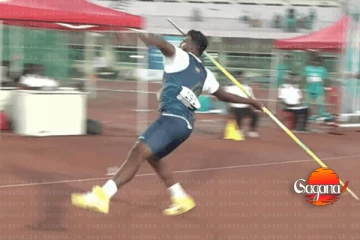 හෙල්ල විසිකිරීම ඉසව්වෙන් රුමේෂ් තරංගගෙන් රන් පදක්කමක්