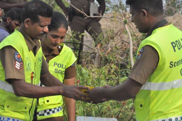 தம்பிலுவிலுக்கு கைவிலங்குடன் அழைத்து வரப்பட்ட பிள்ளையான் அணியின் முக்கியஸ்தர்! | Corruption Of Pillayan S Team Is Coming To Light