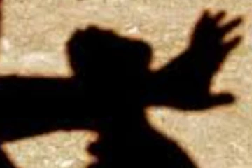 පාසල් සිසුවෙකුට කොන්දොස්තරවරයෙකුගෙන් පහරදීමක්.