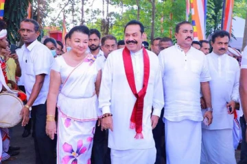 நீண்ட நாட்களுக்கு பிறகு பொது வெளியில் தோன்றிய கோட்டாபய! (புகைப்படங்கள்)