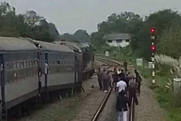 யாழிலிருந்து கொழும்பு நோக்கி பயணித்த தொடருந்து தடம்புரள்வு