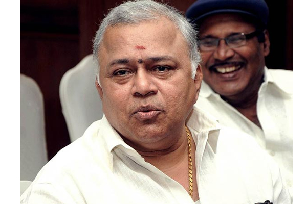 இதெல்லாம் ஏன்பா... திரைப்பட கருத்துக்களை திரையரங்குகளிலேயே விட்டுவிடுங்கள் - நடிகர் ராதாரவி | Cinema Radharavi Speech