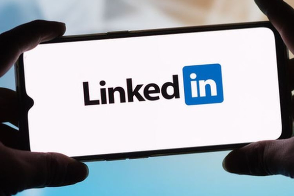LINKEDIN சேவை நிறுத்தப்படுவதாக அறிவிப்பு - பயனர்கள் அதிர்ச்சி! | Linked In Website Stopped In China