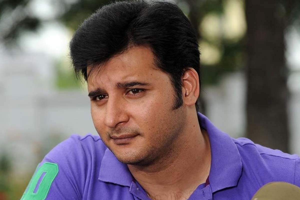 பெட்ரோல் பங்கில் வேலை செய்த நடிகர் அப்பாஸ்.... இப்போ என்ன செய்றார்னு தெரியுமா? | Actor Abbas Opens Talk Current Situation