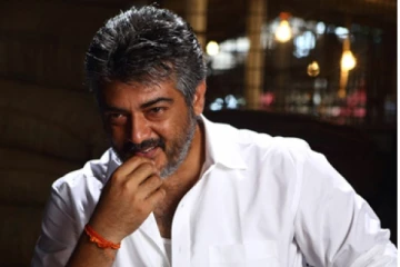 படக்குழுவினர்கள் வெளியிடாமல் இருக்கும் நிலையில், மாவட்ட கலெக்டர் வெளியிட்ட வலிமை பட அப்டேட்!