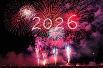 2026 புத்தாண்டை வரவேற்ற முதல் நாடு; கிரிட்டிமாட்டி தீவில் கொண்டாட்டம்!