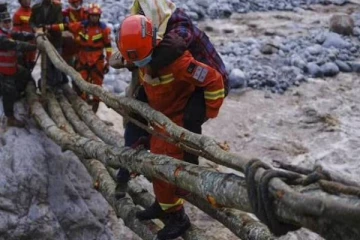 சீனாவின் ஏற்பட்ட பயங்கரமான நிலநடுக்கம்! இதுவரையில் 46 பேர் பலி!