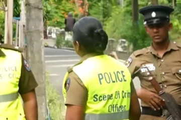 தாயொருவருக்கு நேர்ந்த துயரம்; மகன், மகள், மருமகள் கைது