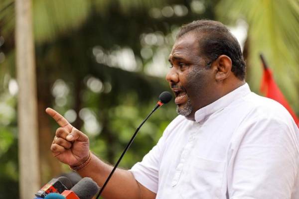 கஜேந்திரகுமாருக்கு தமிழரசுக் கட்சி விடுத்துள்ள கடும் எச்சரிக்கை: ஆத்திரத்தின் உச்சத்தில் சி.வி.கே | Tamil Party Reaffirms Commitment To Samashti