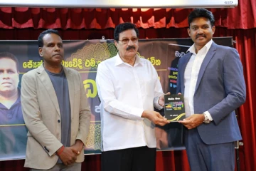 ஊடகவியலாளர்களின் நெறிமுறைகளுக்கு ஆதாரமாகும் இந்திரஜித்தின் நூல் : ஆளுநர் புகழாரம்