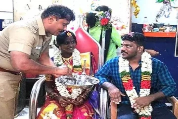 பெண் காவலருக்கு வளைகாப்பு நடத்திய போலிஸார்: நெகிழ்ச்சி சம்பவம்