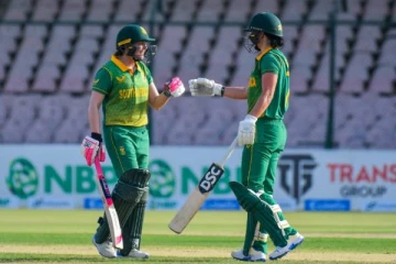 பாகிஸ்தான் மண்ணில் சதம் விளாசிய வீராங்கனைகள்!