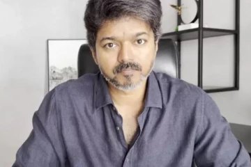 கரூர் சம்பவம் ; காலில் விழுந்து மன்னிப்பு கேட்ட தவெக தலைவர் விஜய்