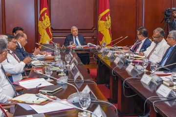 அம்பாந்தோட்டையை நாட்டின் முக்கிய பொருளாதார மையமாக கட்டியெழுப்ப வேண்டும்: ஜனாதிபதி ரணில்