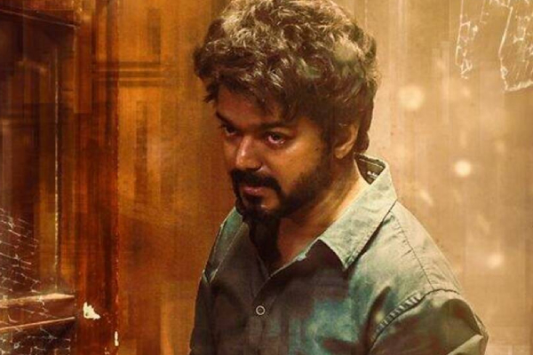 விஜய்க்கு இருக்கும் ஆசை.. ஆனால் ரசிகர்கள் ஏற்றுக்கொள்வார்களா | Vijay Wants To Act In Performance Oriented Films