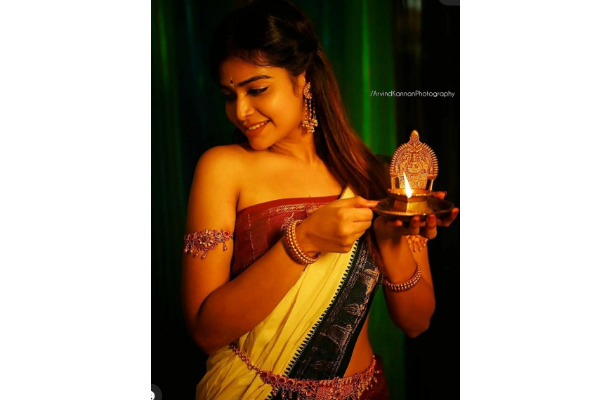 ஒளியிலே தெரிவது தேவதையா? இணையத்தை கலக்கும் தர்ஷா குப்தா ! | Onam Festival Darshagupta Instagram Viral