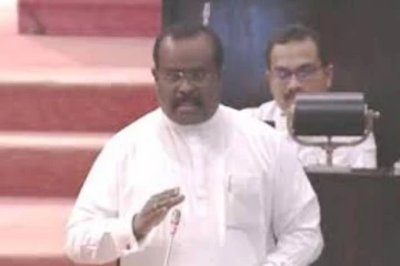 பணத்துக்காக இன்னொரு நாட்டை உருவாக்கும் அரசாங்கம்! - அடைக்கலநாதன் சபையில் சீற்றம்