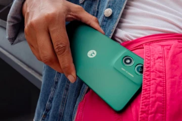 5000mAh பேட்டரி.,குறைந்த விலையில் அதிக அம்சங்கள்! Moto G04 ஸ்மார்ட்போன் வாங்கலாமா?