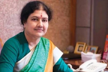 எனக்கென்று யாரும் இல்லை; ரகளைதான் வாடிக்கையா இருக்கு - சசிகலா உருக்கம்!