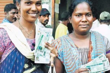 3 மாதங்களில் மகளிருக்கு மாதம் ரூ.1000 வழங்கும் திட்டம் நடைமுறைப்படுத்தப்படும் - குடும்ப பெண்கள் மகிழ்ச்சி!