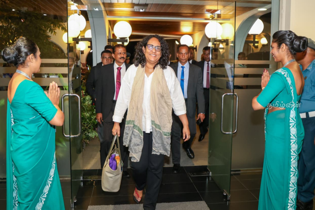 பிரதமர் ஹரிணி பூட்டான் பயணம் - உலக உணவு உச்சி மாநாட்டில் சிறப்புரை | Pm Harini Visits Bhutan Address World Food Summit பிரதமர் ஹரிணி பூட்டான் பயணம் - உலக உணவு உச்சி மாநாட்டில் சிறப்புரை | Pm Harini Visits Bhutan Address World Food Summit