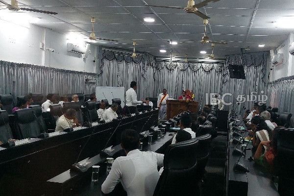 மீண்டும் தோற்கடிக்கப்பட்டது யாழ் முதல்வரின் சமர்ப்பணம்! | Jaffna Municipal Council Budget Defeated
