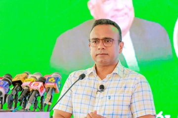 நாட்டில் பல வேலைவாய்ப்புக்கள் இருக்கின்றன : மனுஷ நாணயக்கார தெரிவிப்பு