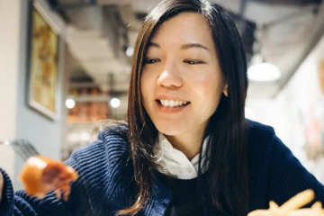 காலாவதியான உணவை யாராவது சாப்பிடுவார்களா என்று கேட்ட மக்கள்... உலக நாடுகள் பலவற்றின் இன்றைய பரிதாப நிலை