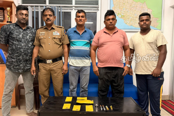 போதைப்பொருளை நுகர்ந்து கொண்டிருந்த நிலையில் மூவர் கைது | Three Arrested For Consuming Drugs Jaffna போதைப்பொருளை நுகர்ந்து கொண்டிருந்த நிலையில் மூவர் கைது | Three Arrested For Consuming Drugs Jaffna