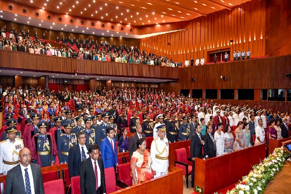 நாட்டின் பாதுகாப்பு குறித்து சிந்திக்காவிட்டால் எதிர்காலம் இருக்காது-ஜனாதிபதி | Not Think About Security Of Country No Future