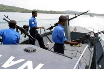 இலங்கை கடற்பகுதிக்குள் அத்துமீறி நுழைந்த 4 இந்திய மீனவர்களுக்கு நேர்ந்த கதி!