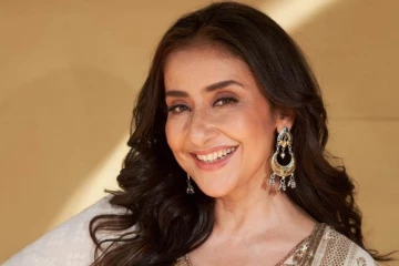 நடிகை மனிஷா கொய்ராலாவா இது! ஆளே மாறிவிட்டார்... இதோ பாருங்க