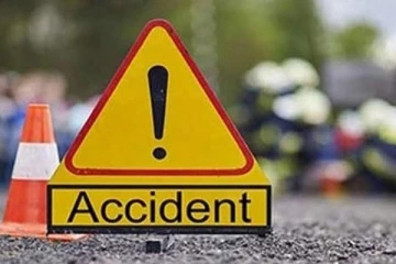 அதிவேக நெடுஞ்சாலையில் கோர விபத்து : ஒருவர் பலி